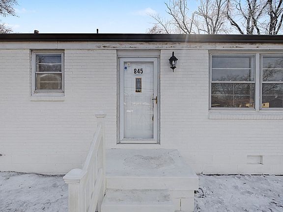 4th image of 845 Richards Rd