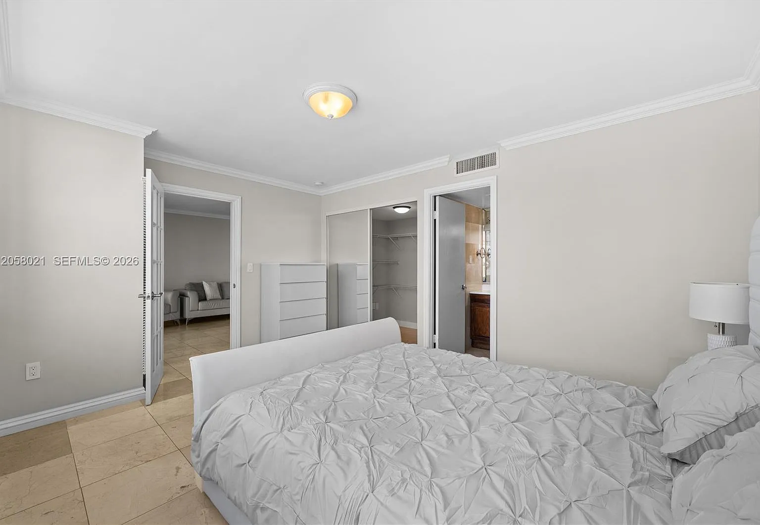 2 bed, 1251 sqft, $2,650 — Photo 3