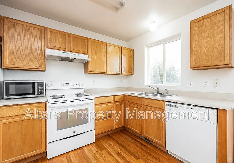 6335 Balance Cir — Photo 4