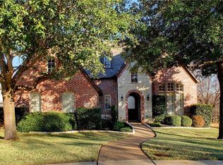 4113 Parkway Dr, Grapevine, TX 76051