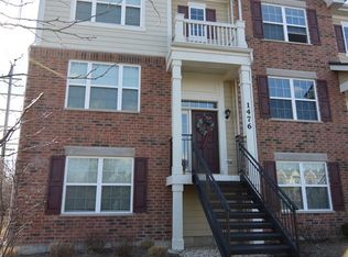 1476 Lakeridge Ct, Mundelein, IL 60060