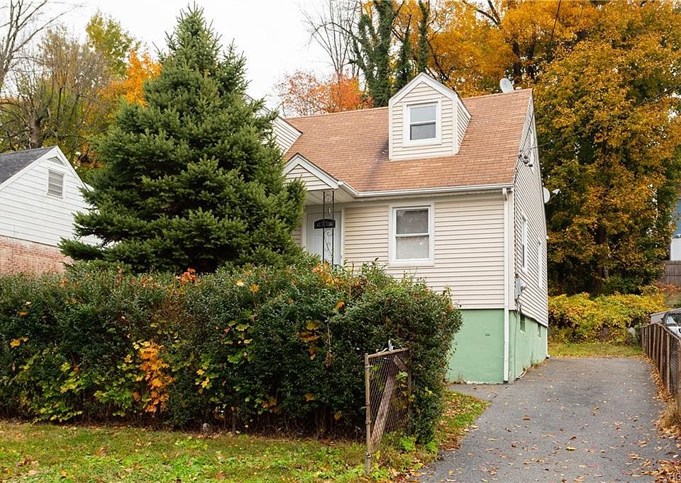 1st image of 290 Abbott Ave
