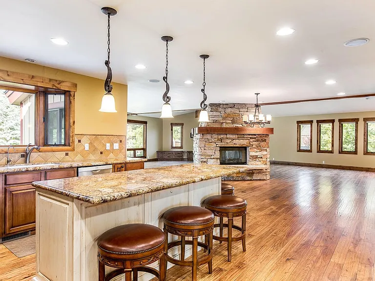 2689 Holiday Ranch Loop Rd — Photo 5