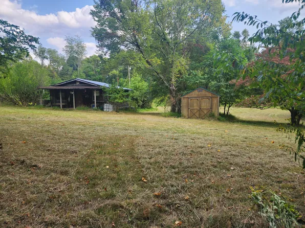 341 Dixon Rd, Duck, WV 25063