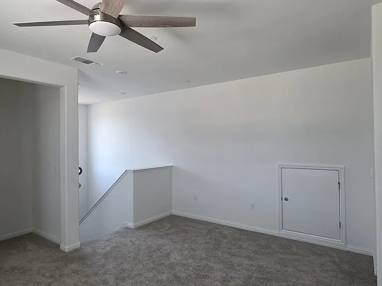 1582 Pinchot Dr — Photo 16