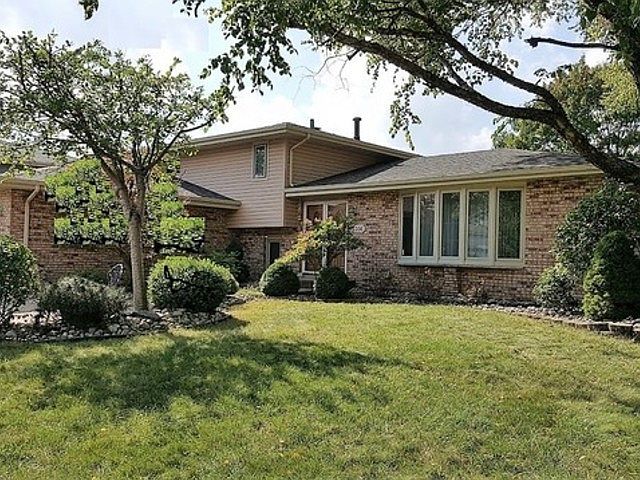1st image of 15306 Regent Dr