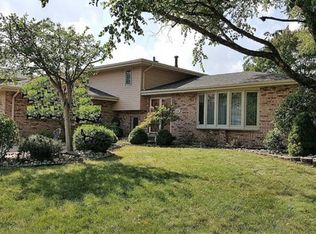15306 Regent Dr, Orland Park, IL 60462