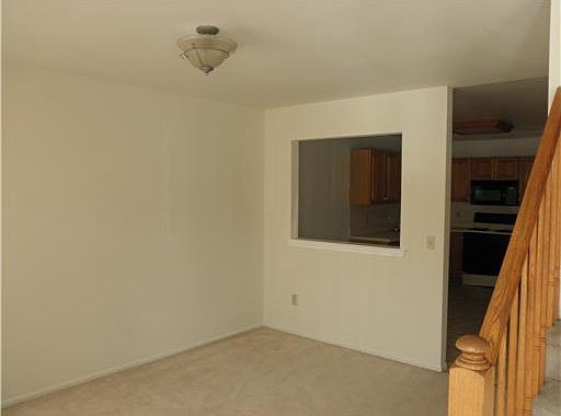5th image of 319 Vasser Dr