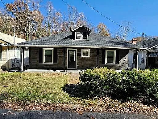 1st image of 1012 Rose Ave