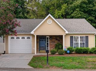 5450 Regents Village Dr, Winston Salem, NC 27103