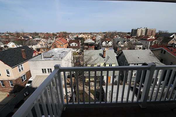 Sold by Ilite Realty Inc | media 27