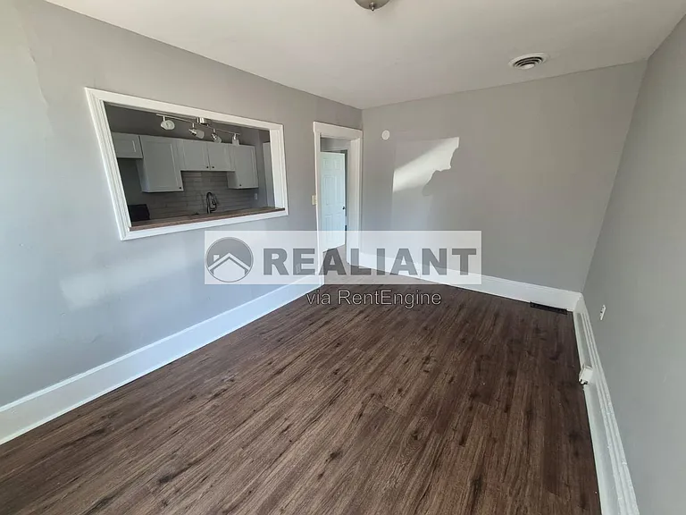 338 Bush St #1 — Photo 3