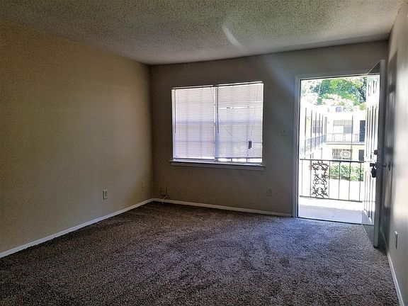 3rd image of 3636 Spottswood Ave APT 9
