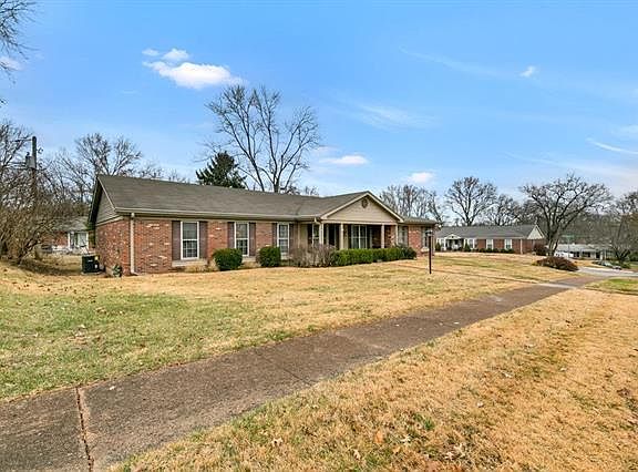 3rd image of 12927 Camphill Ct