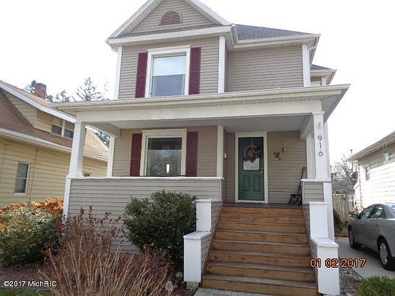 3rd image of 916 Lewis Ave