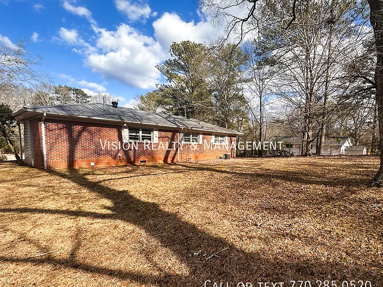 131 W White St — Photo 12