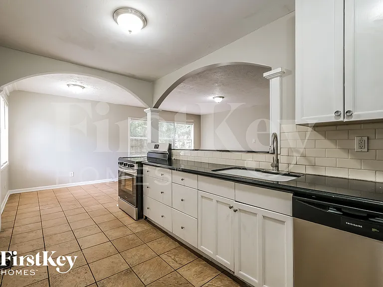 5070 Fairmont Rd SE — Photo 6