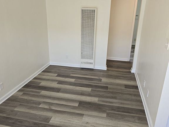 3rd image of 2955 Mayflower Ave APT 19