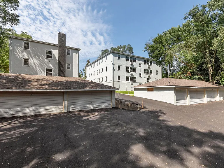 1349 Pennsylvania Ave — Photo 46