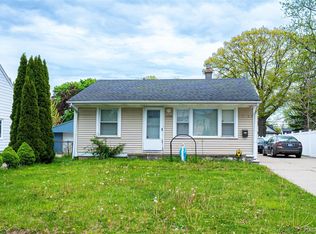 26536 Palmer Blvd, Madison Heights, MI 48071