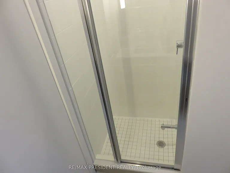 215 Veterans Dr #204 — Photo 8