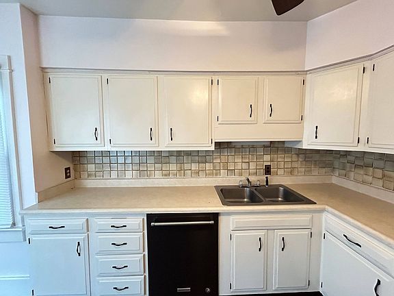 3rd image of 304 E Siebenthaler Ave
