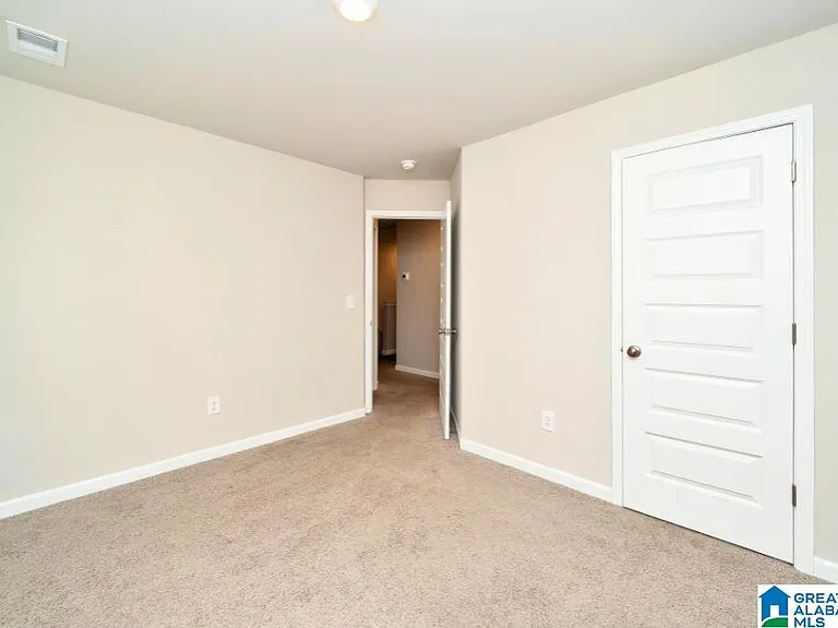 211 Driftwood Ln — Photo 17