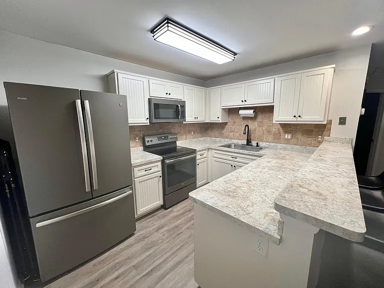 12 Pheasant Meadow Dr — Photo 4