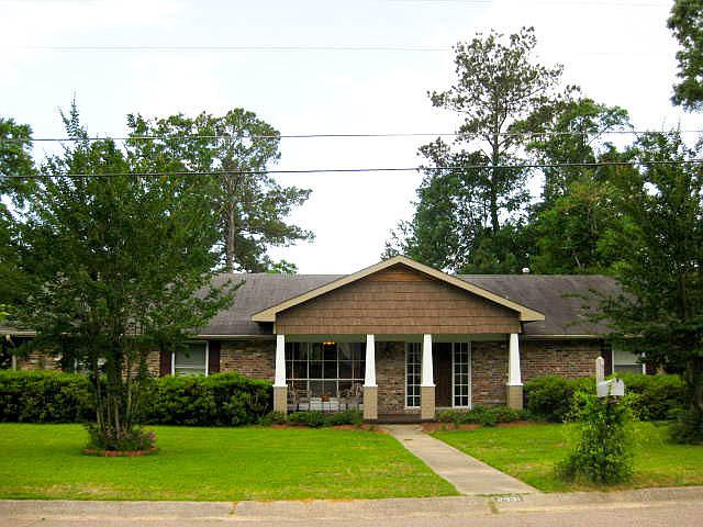 1st image of 2931 Laramie Cir