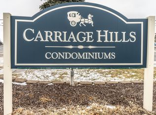 3420 Golfview Dr APT 300, Eagan, MN 55123