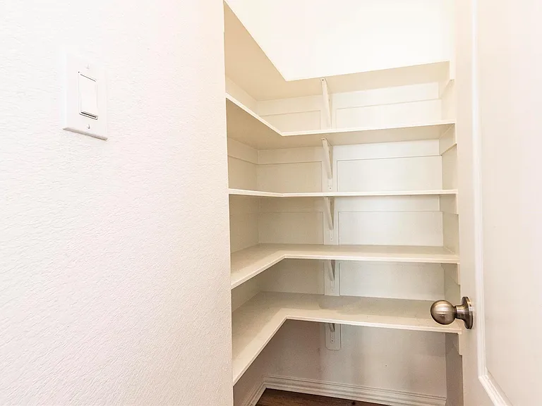 3094 Camden Park Ln — Photo 15