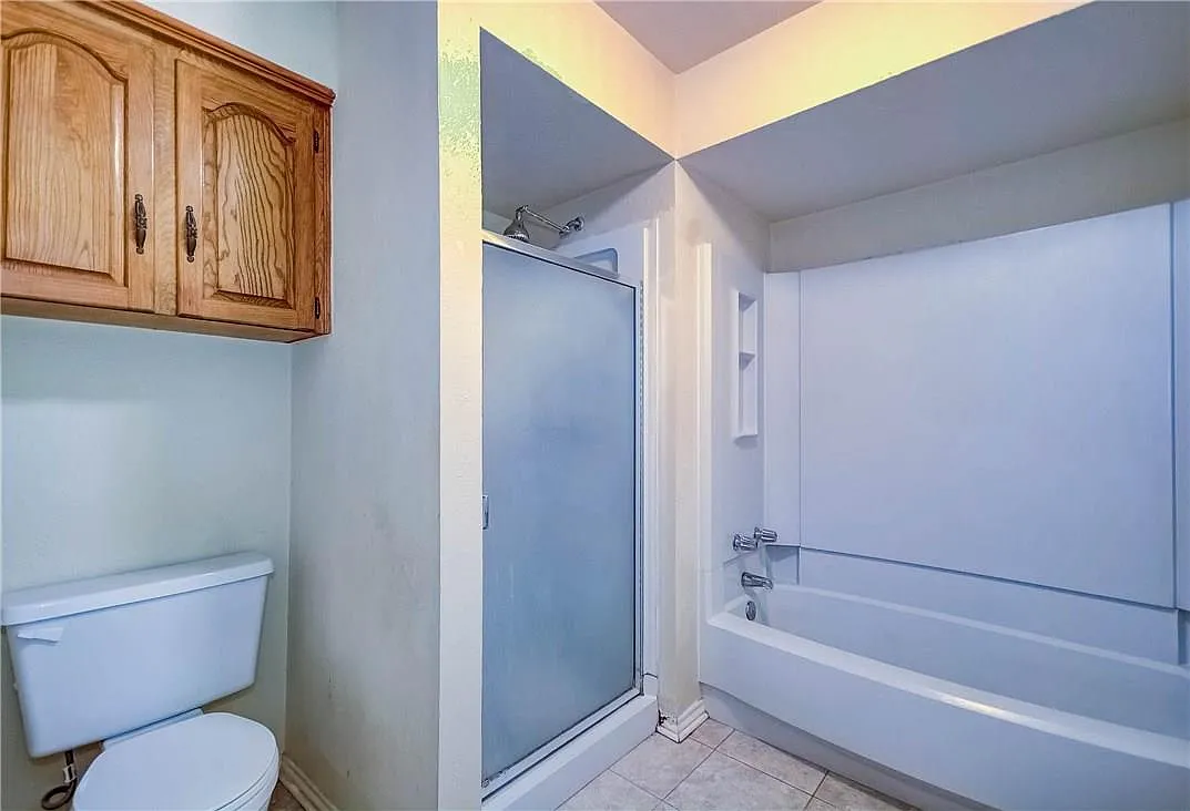3 bed, 1714 sqft, $2,200 — Photo 4