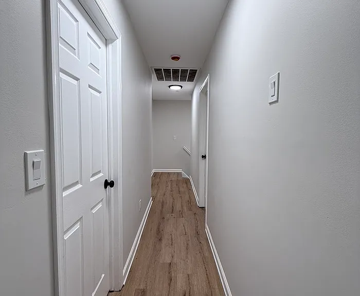 40 Eisenhower Dr — Photo 39