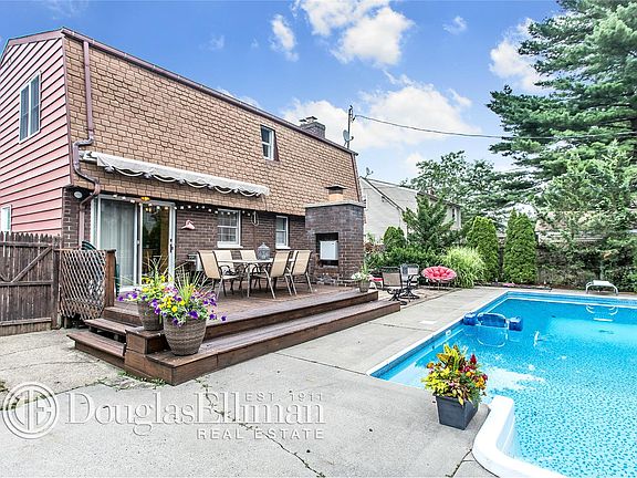 5th image of 816 Park Ln S