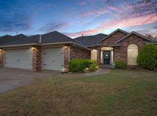 1893 Long Trl, Edmond, OK 73012