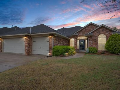 1893 Long Trl, Edmond, OK, 73012