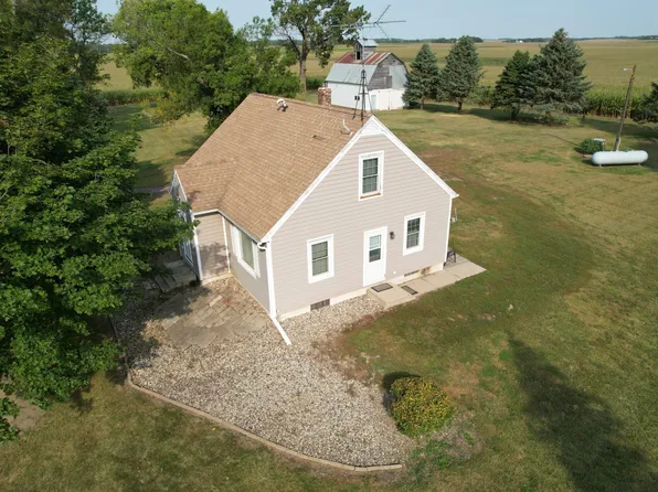 774 170th St, Sherburn, MN 56171