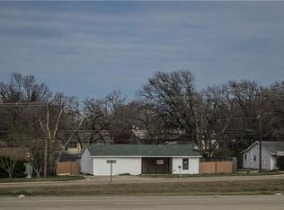 1017 Southeast Pkwy, Azle, TX 76020