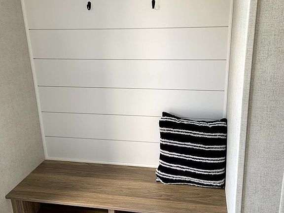 4th image of 90856 Driftwood Beach Rd #1