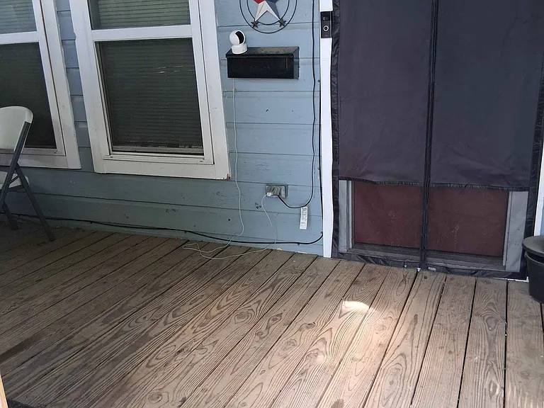 701 W Colorado St — Photo 6