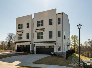 2124 Barrowcliffe Dr NW, Concord, NC 28027