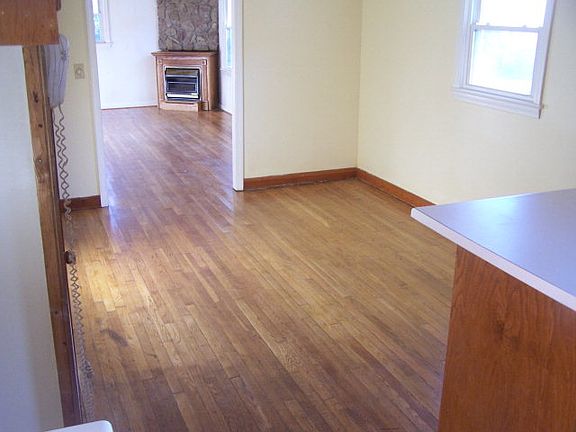 4th image of 128 Kemp Dr
