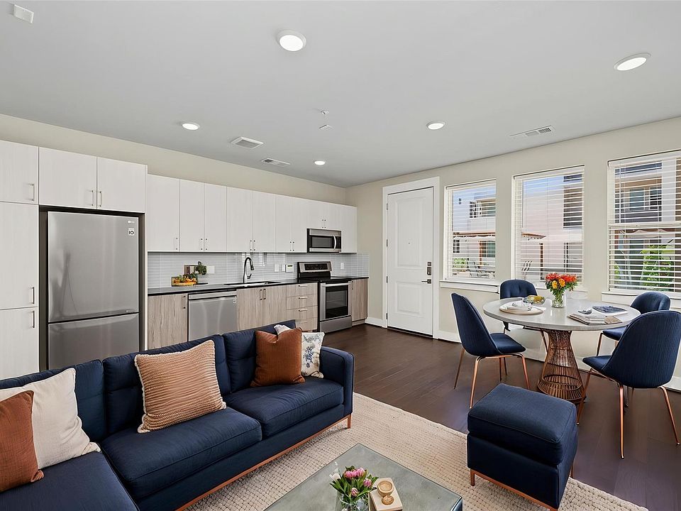 1st image of 4819 Caroline St #111
