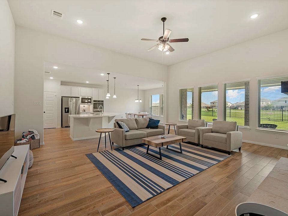 1st image of 15015 Lake Shore Ave #B