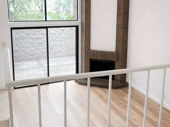 13000 Mindanao Way Unit 3, Los Angeles, CA 90292