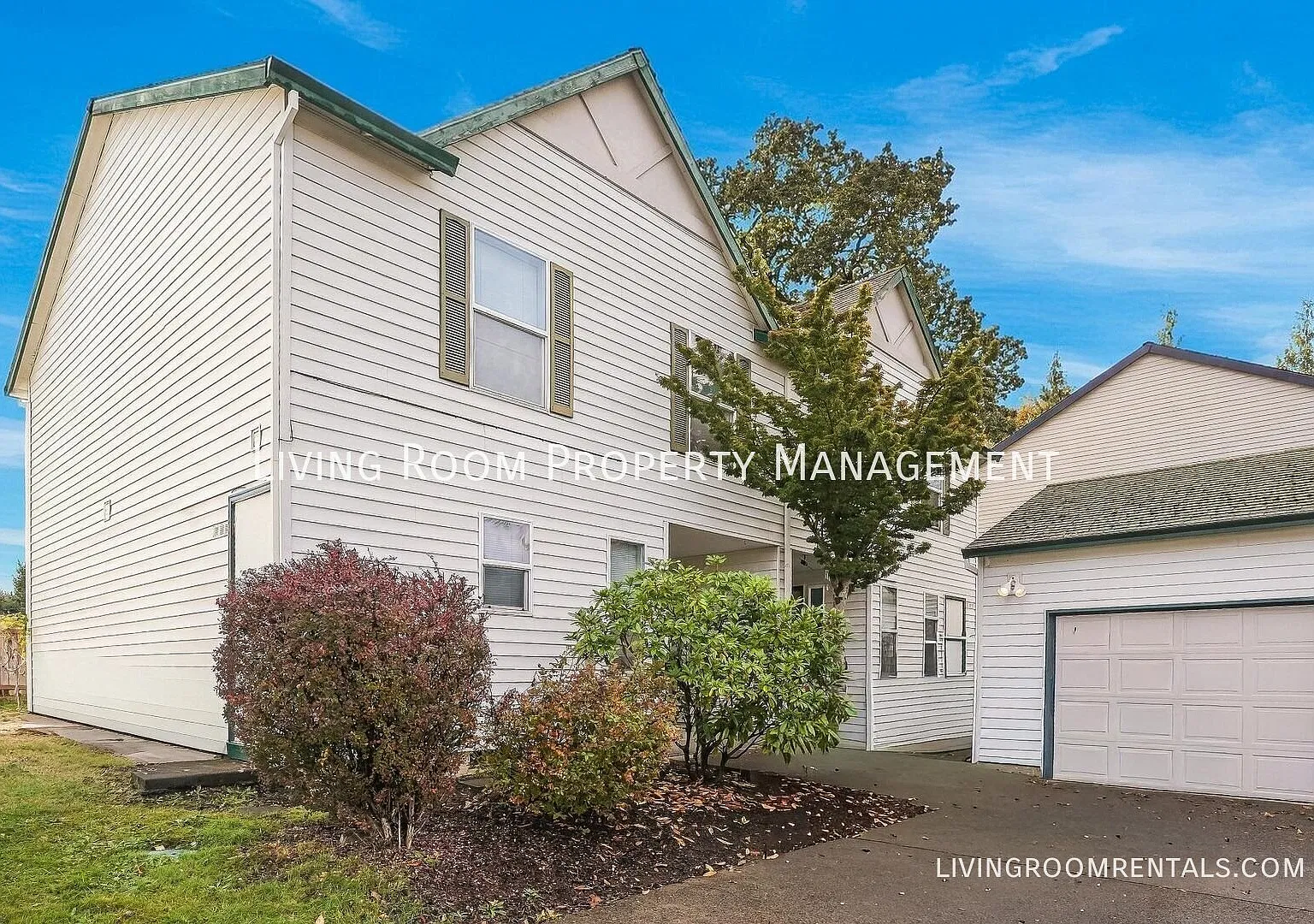Tucked-Away NE Portland Gem with a Fireplace, Primary Suite & Space to Spare — Photo 1