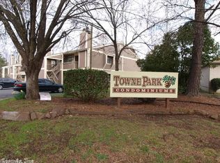 6 Towne Park Ct, Little Rock, AR 72227
