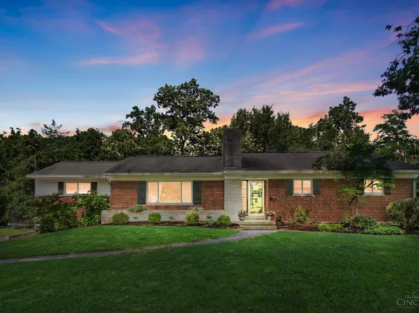 7451 Sagamore Dr, Cincinnati, OH 45236