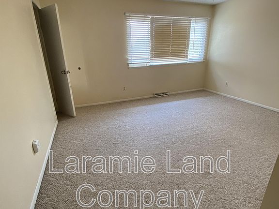4th image of 1211 Downey St