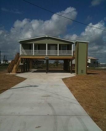 2nd image of 126 Bay Vue Dr